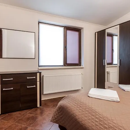 Appartement Mangal And Terrace In Center