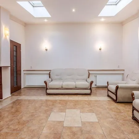 Appartement Mangal And Terrace In Center