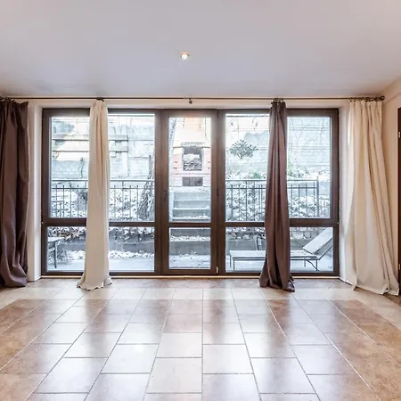 Mangal And Terrace In Center Appartement